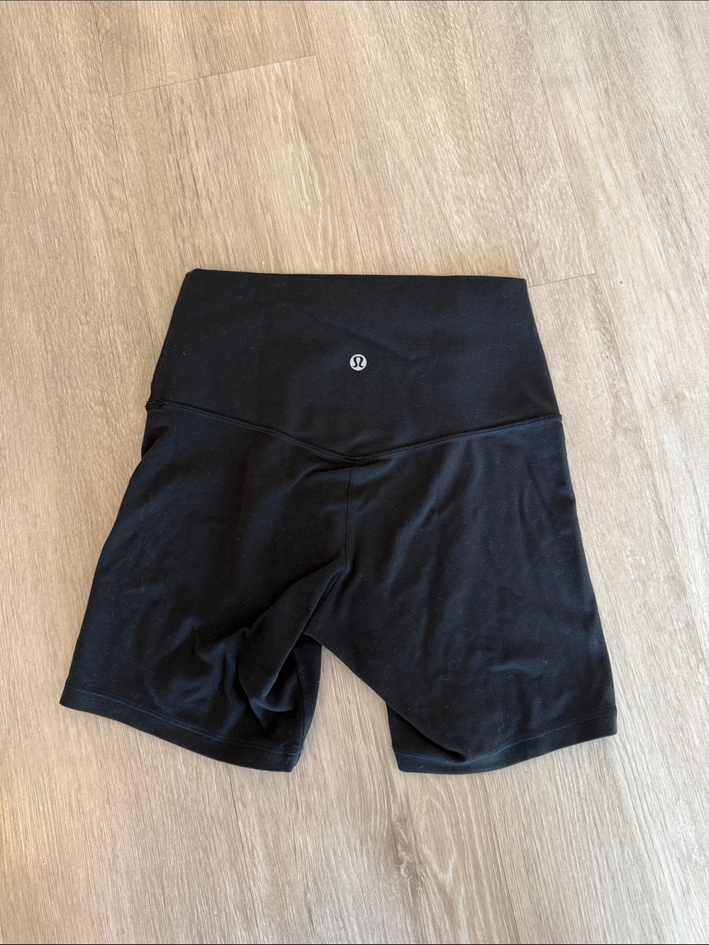 Lululemon Black Align Biker Shorts 4 - Picture 2 of 3